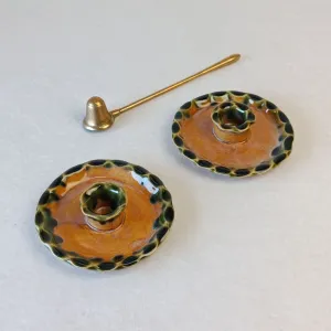 Свічник з зеленим обідком, карамель