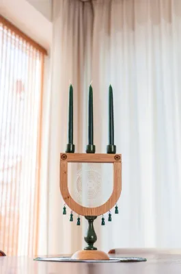 Трисвічник "Гуцульська сецесія" зелений