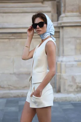 Хустка "Ластівки" блакитні 70*70 см