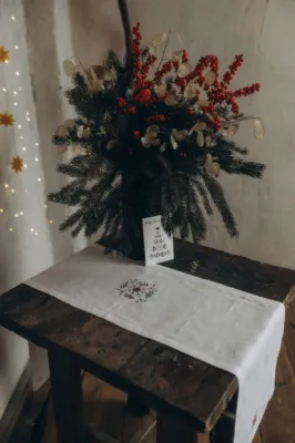 Доріжка на стіл, білий льон, 30х140 см, "Сніжинки"