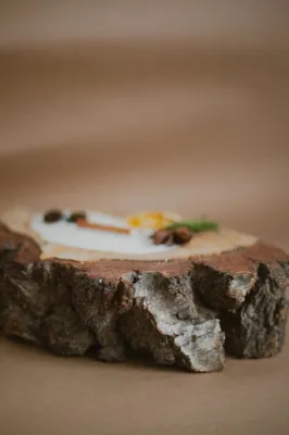 Свічка в дереві "Зоряна Ніч" 250 мл