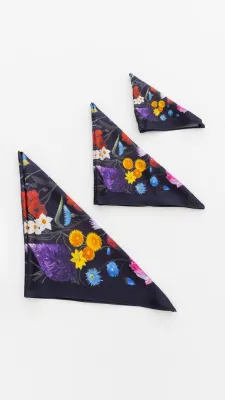 Хустина "Unbroken" колаборація 70*70 см