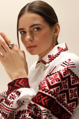 SVARGA Блузка жіноча Волинь біла