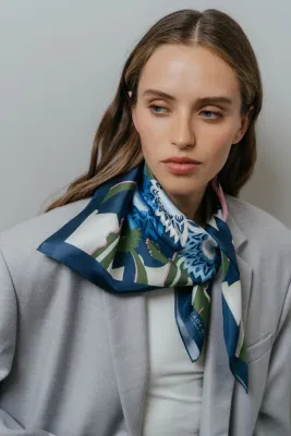 Хустина "Соняхи" 43*43 см