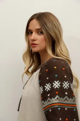 Блузка жіноча Дзвінка яскрава