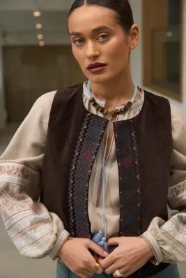 Жилетка Оксамит коричнева