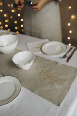 Скатертина, нефарбований льон, 140х220 см, колекція "Скоро світло"