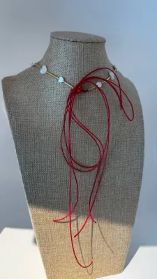 Прикраса з перламутру, 13 сердець