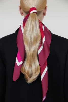 Хустина "Любов в тобі" 93*93 см