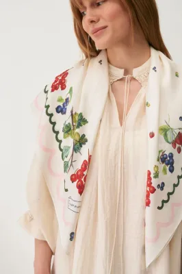 Хустина "Ягідна" 70*70