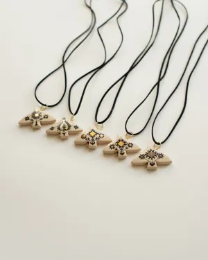 Підвіска «Голубка» на шнурку