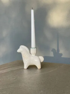 Коник свічник