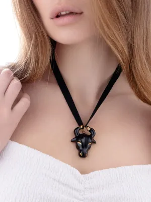  Декоративна керамічна прикраса "Телець чорний з позолотою" на чорному шнурку