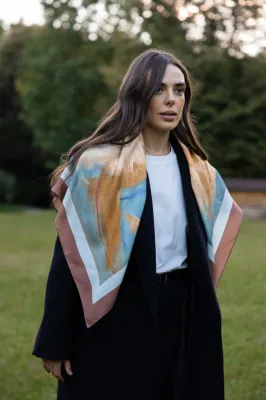 Хустина "Твої крила" 70*70 см