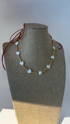 Прикраса з перламутру, 13 сердець