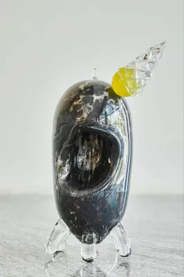 "Ласун", гутне скло, оброблене солями металів