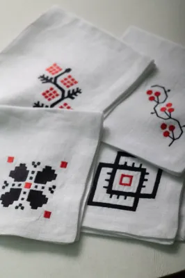 Серветка, білий льон льон, 40х40 см «Українська символіка» 