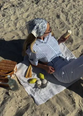 Хустина "Тюльпани" 93*93 см