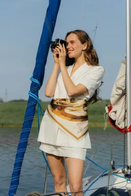 Хустина *Лебеді материнства* 70*70см