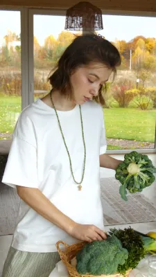 Довгий сотуар з грибочком