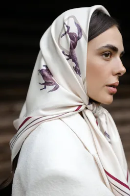 Хустина "Сила в тобі" 93*93 см