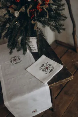 Доріжка на стіл, білий льон, 30х140 см, "Сніжинки"